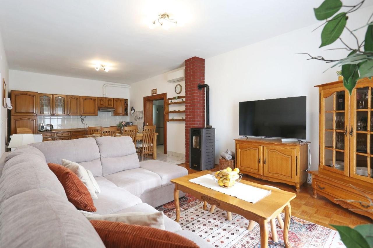 Seaview Apartment Aida Posedarje Extérieur photo