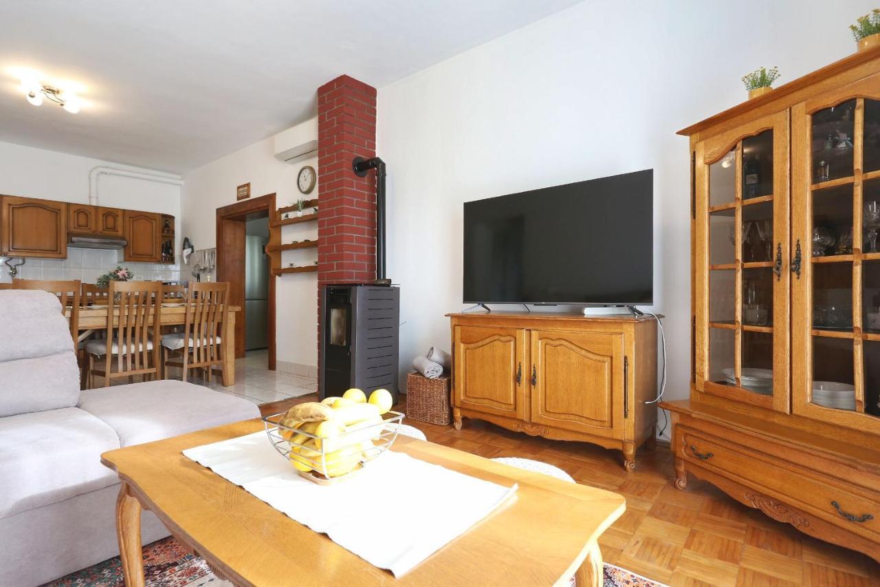 Seaview Apartment Aida Posedarje Extérieur photo